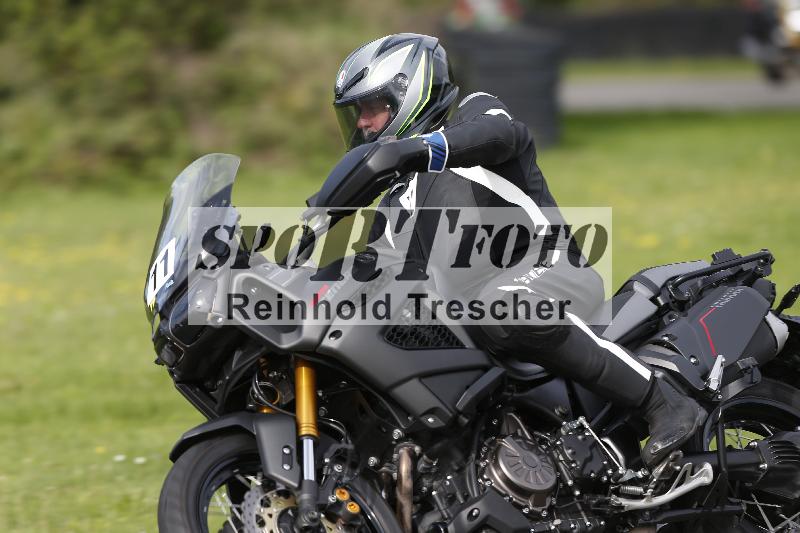 /53 16.09.2025 Track Day Domi Aegerter ADR/Gruppe gelb/11